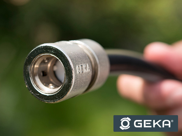 ogrod-na-wiosne-wtyki-geka